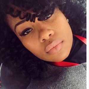 Meet your Posher, Deborah